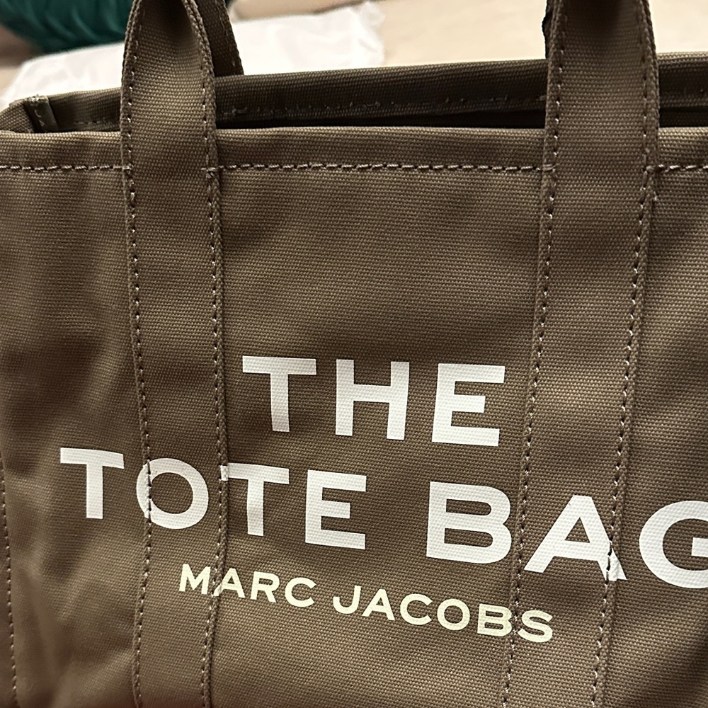 Marc Jacobs Canvas Tote Bag in Brown